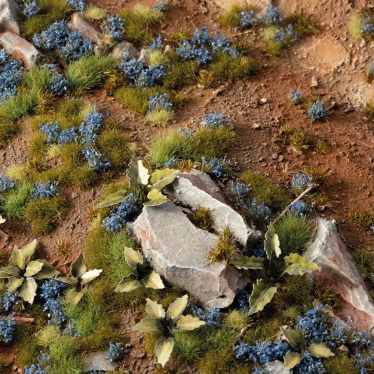 Gamers Grass Tiny Flowers - Cornflower used on a miniature scenic base